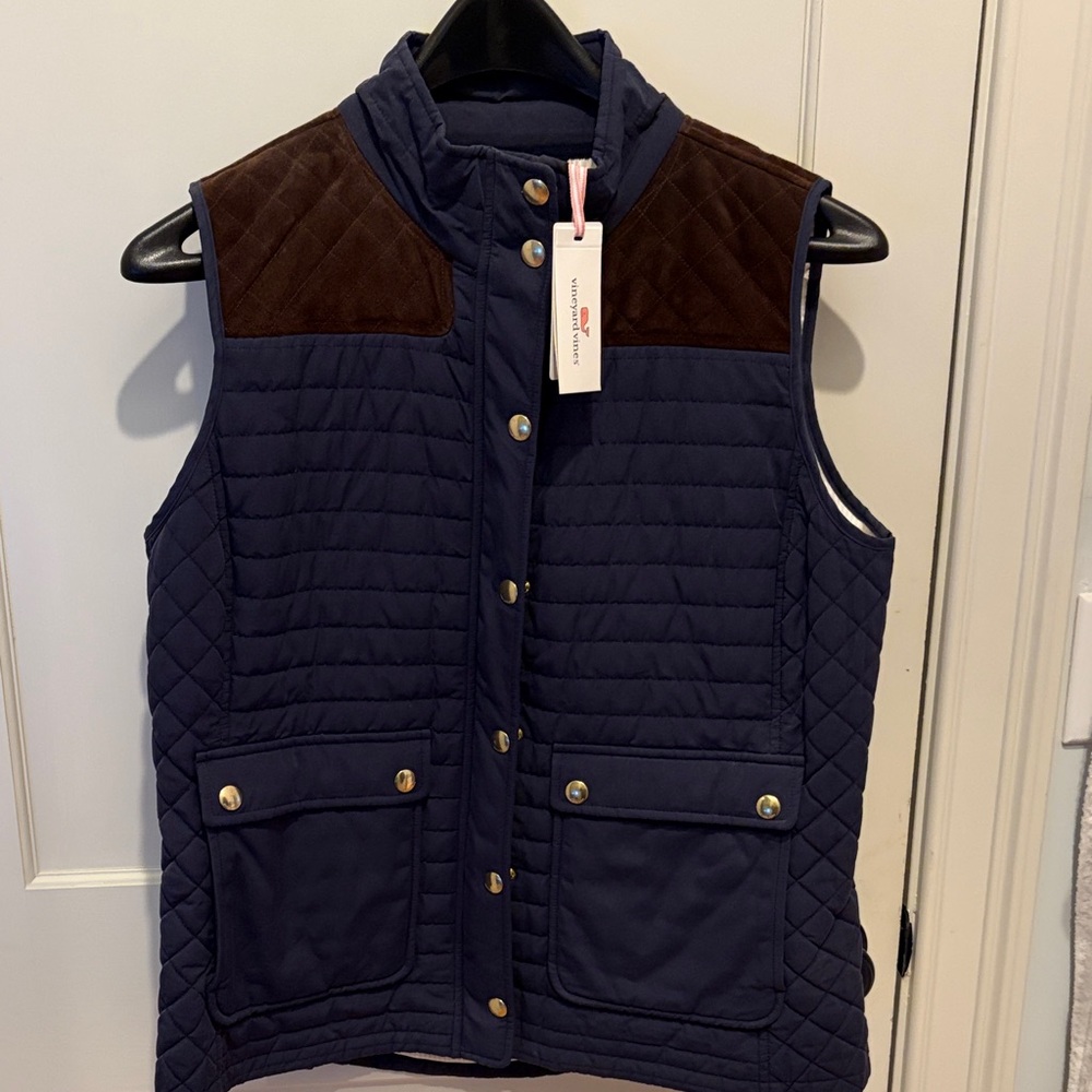 Vineyard Vine Navy Quilted Vest with Brown Suede NWT